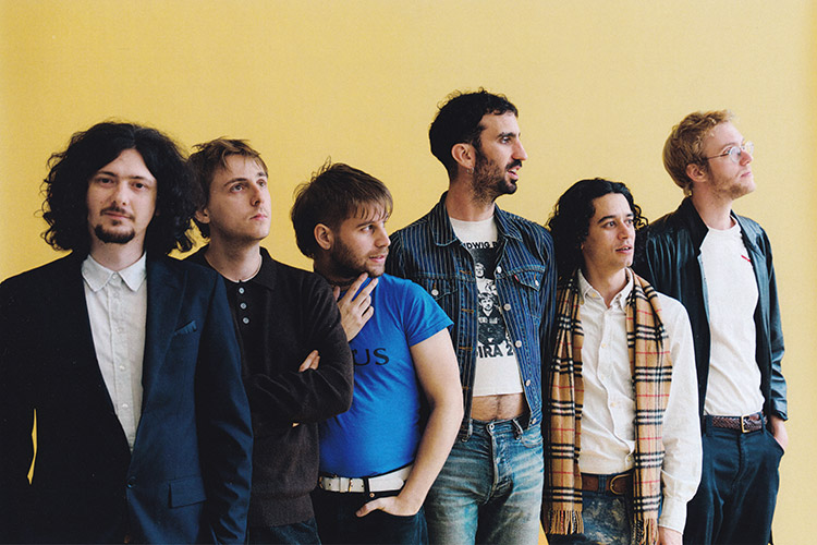 A Rising Catalan Rock Band Just Gave Fans a Classical Music Masterclass β Here's Why That Matters